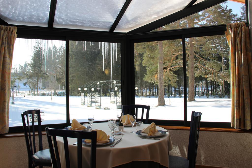 Hotel Restaurant Logis La Meridienne Anglards de Saint Flour المظهر الخارجي الصورة