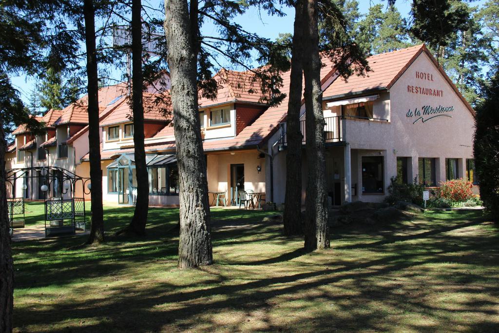 Hotel Restaurant Logis La Meridienne Anglards de Saint Flour المظهر الخارجي الصورة