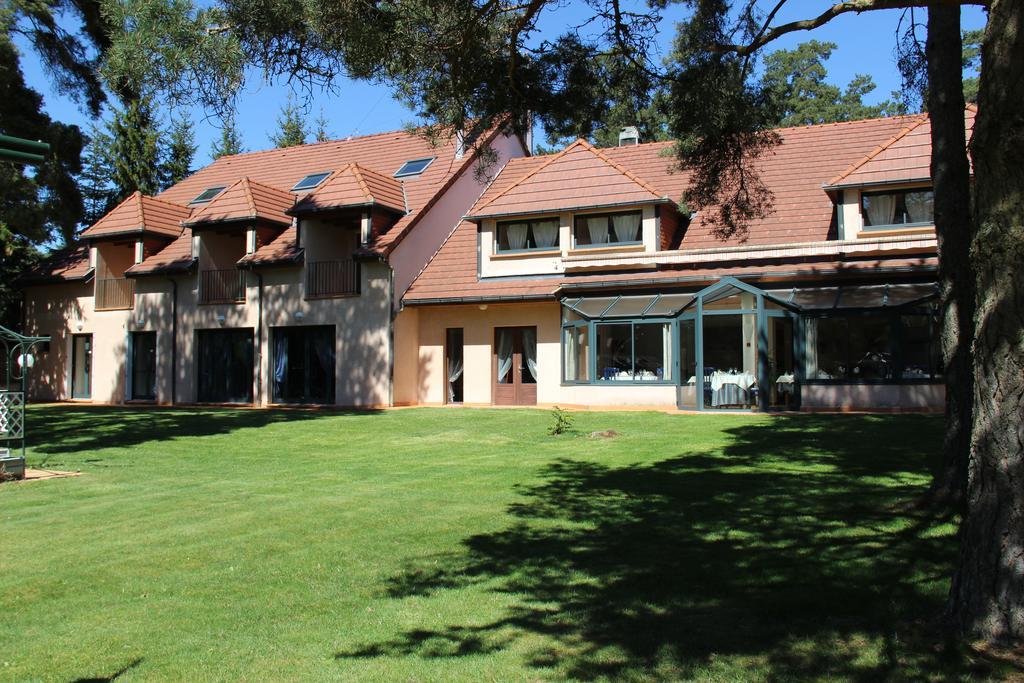 Hotel Restaurant Logis La Meridienne Anglards de Saint Flour المظهر الخارجي الصورة