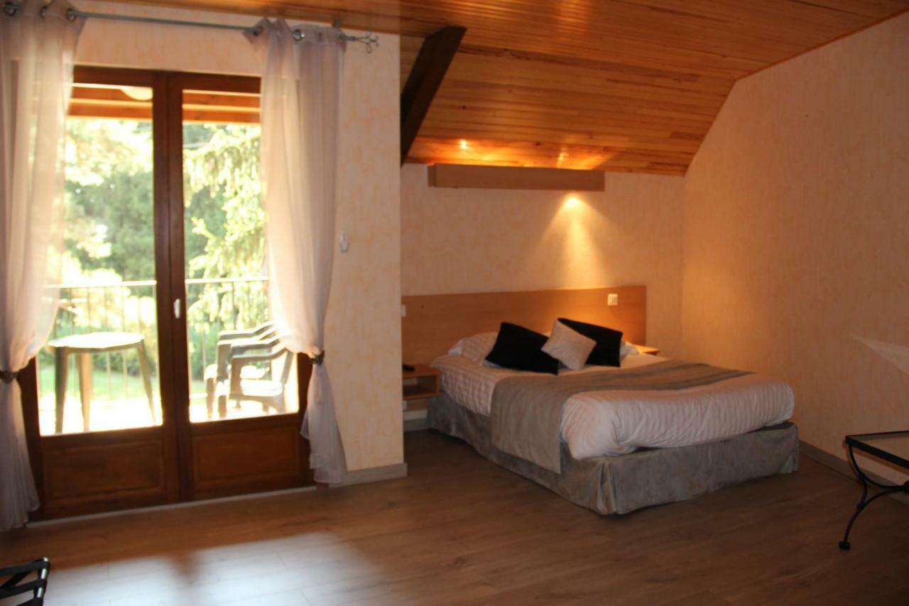 Hotel Restaurant Logis La Meridienne Anglards de Saint Flour المظهر الخارجي الصورة