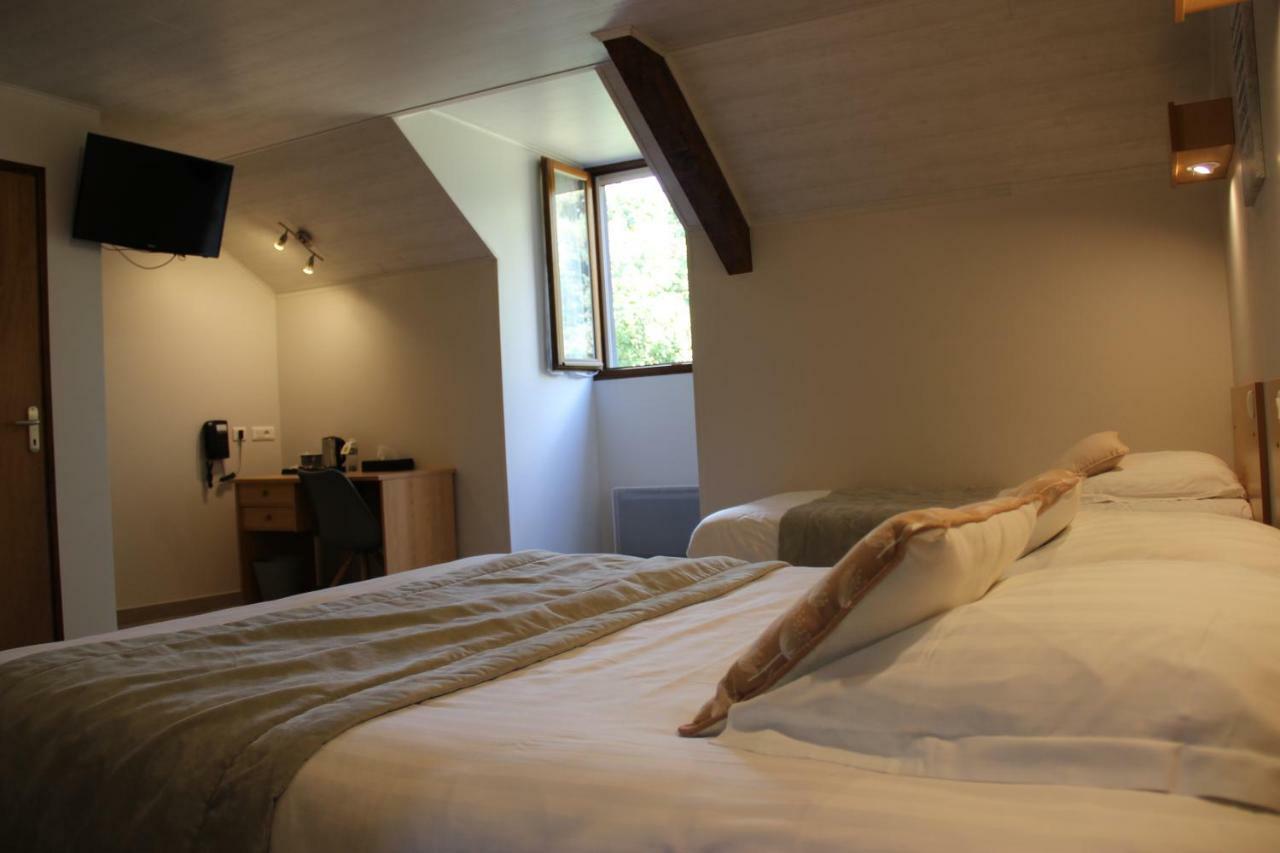Hotel Restaurant Logis La Meridienne Anglards de Saint Flour المظهر الخارجي الصورة