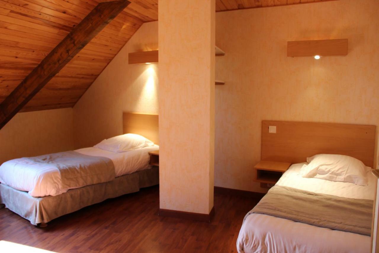 Hotel Restaurant Logis La Meridienne Anglards de Saint Flour المظهر الخارجي الصورة