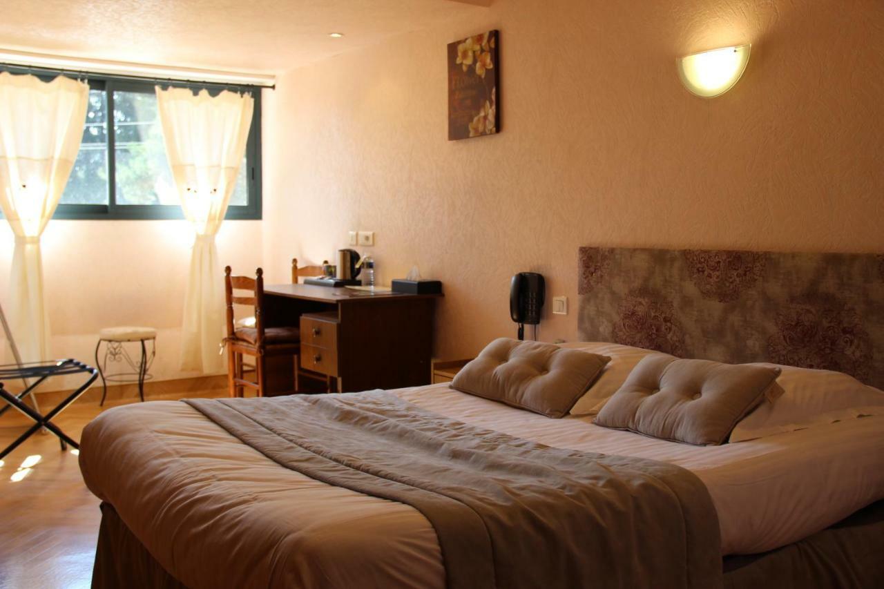 Hotel Restaurant Logis La Meridienne Anglards de Saint Flour المظهر الخارجي الصورة