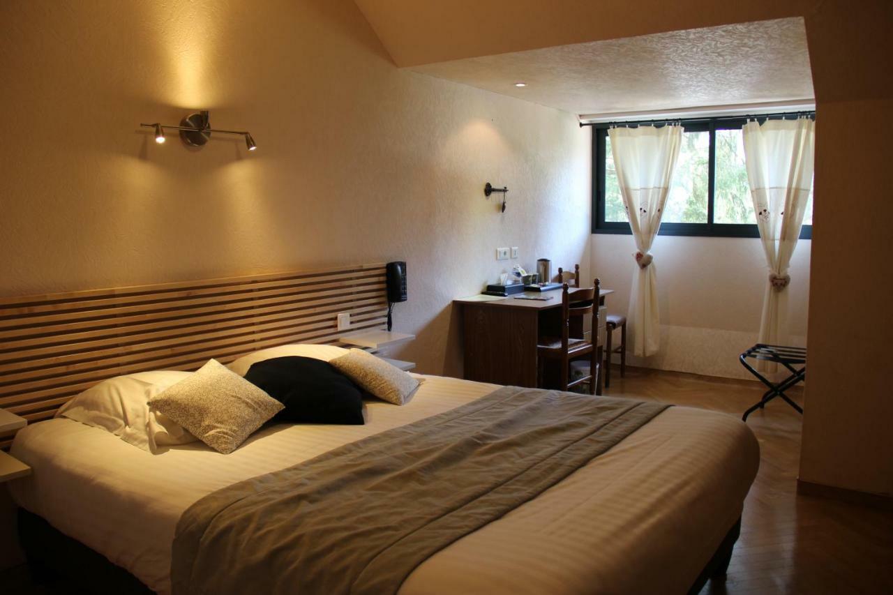 Hotel Restaurant Logis La Meridienne Anglards de Saint Flour المظهر الخارجي الصورة